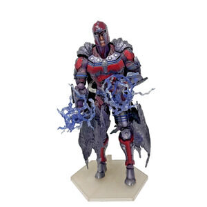 Play Arts Kai X-Men Marvel Magneto Max Eisenhardt PVC Action Figure Statue *Read